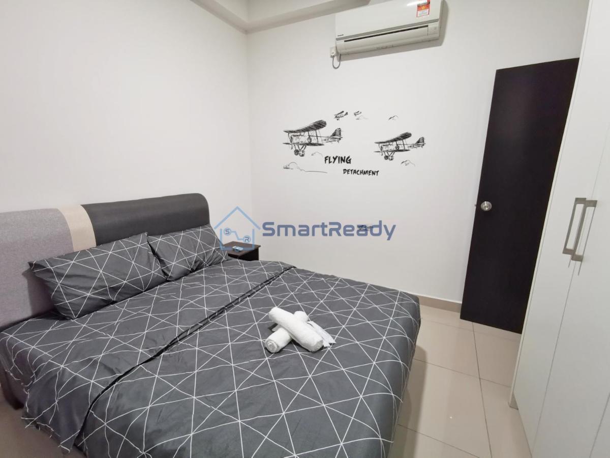 Twin Galaxy Suites By Sr Home Τζόχορ Μπάχρου Εξωτερικό φωτογραφία